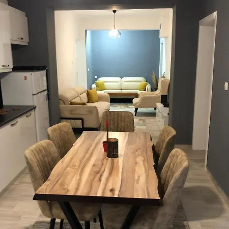 Apartmán Homestay Central Korce